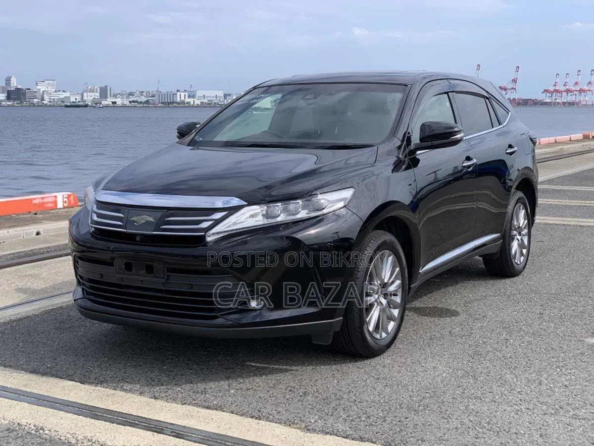 Toyota Harrier 2.0 2018 Black