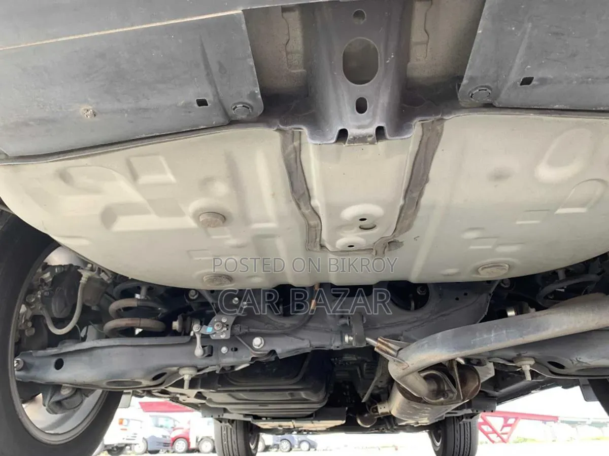 Toyota Harrier 2.0 2018 Black