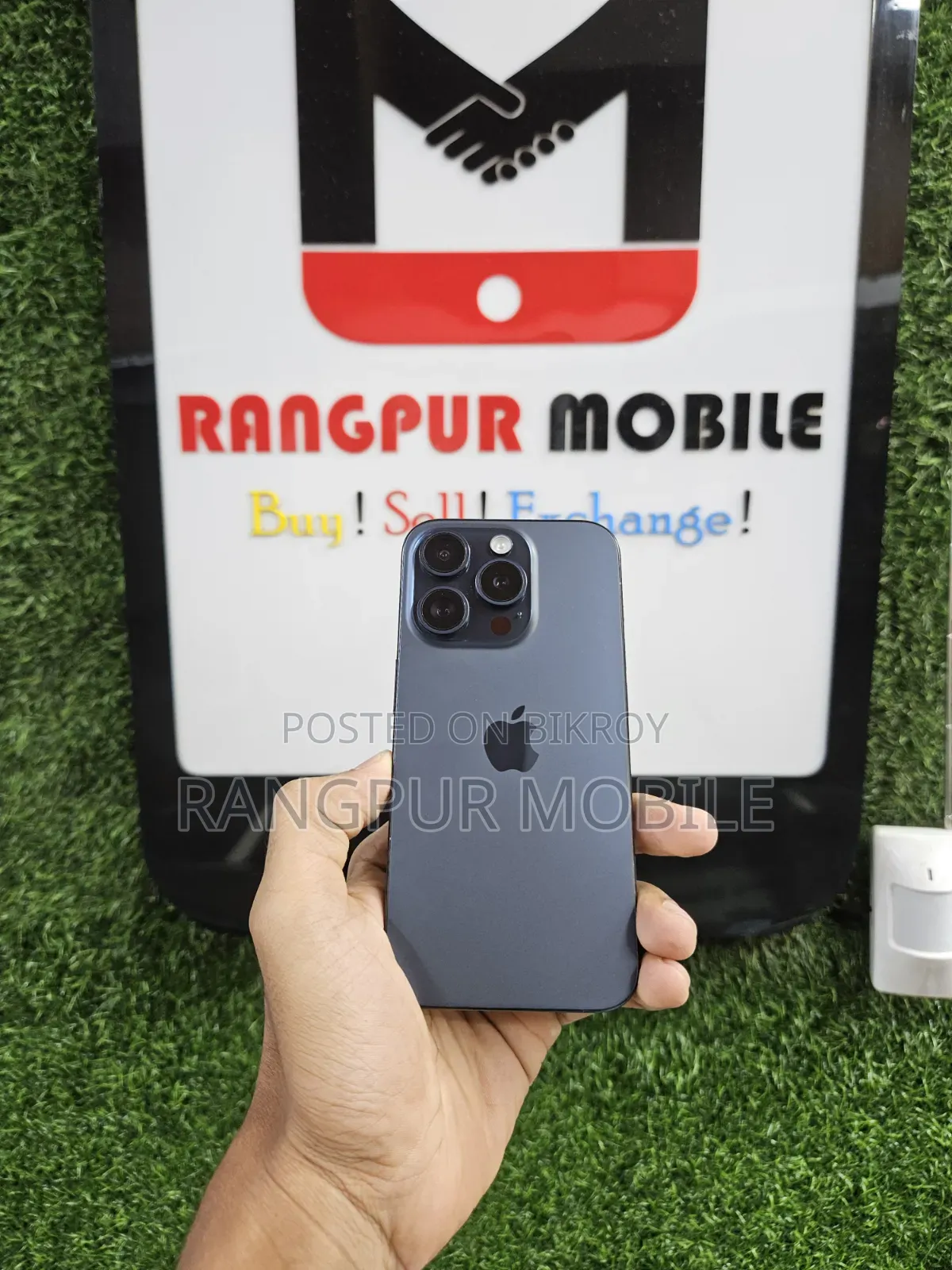 অ্যাপল আইফোন ১৫ প্রো ১২৮ জিবি নীল