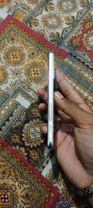 স্যামসাং গ্যালাক্সি এস২২ ৫জি ২৫৬ জিবি গোল্ড