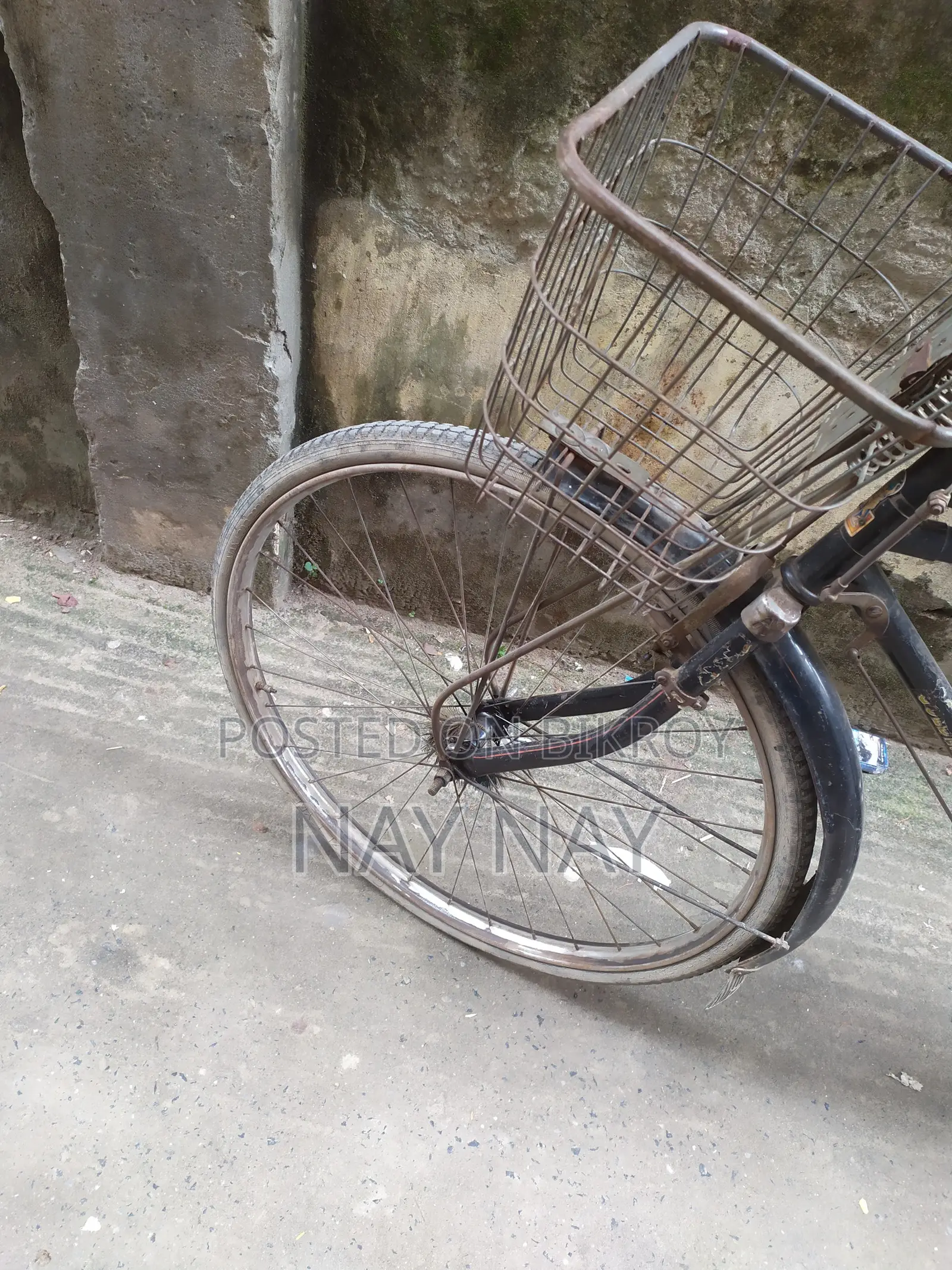 সাইকেলটি জরুরি বিক্রি হবে সম্পুর্ন ফ্রেশ।