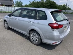 Toyota Corolla Fielder 2020 Silver