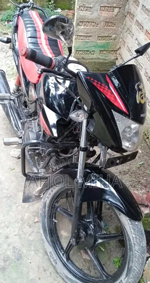 Hero Glamour 2012 Black