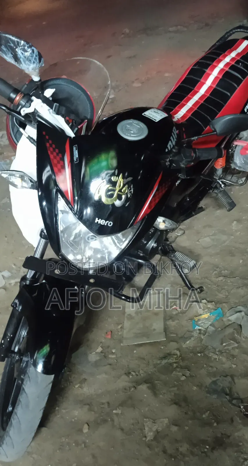 Hero Glamour 2012 Black