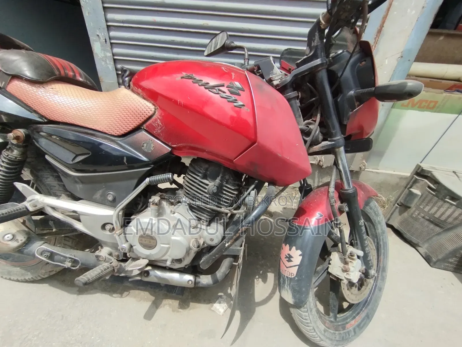 বাজাজ পালসার ১৫০ ২০১৮ লাল