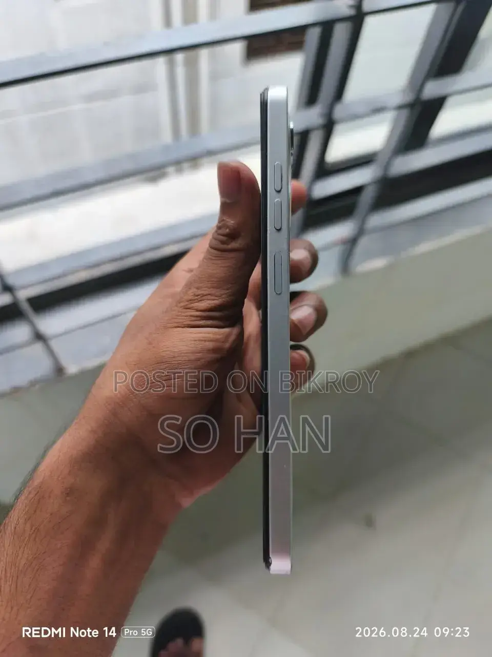 টেকনো স্পার্ক গো ৬৪ জিবি সাদা