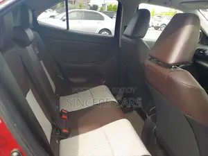 Toyota Yaris Cross 2021 Red