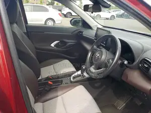 Toyota Yaris Cross 2021 Red