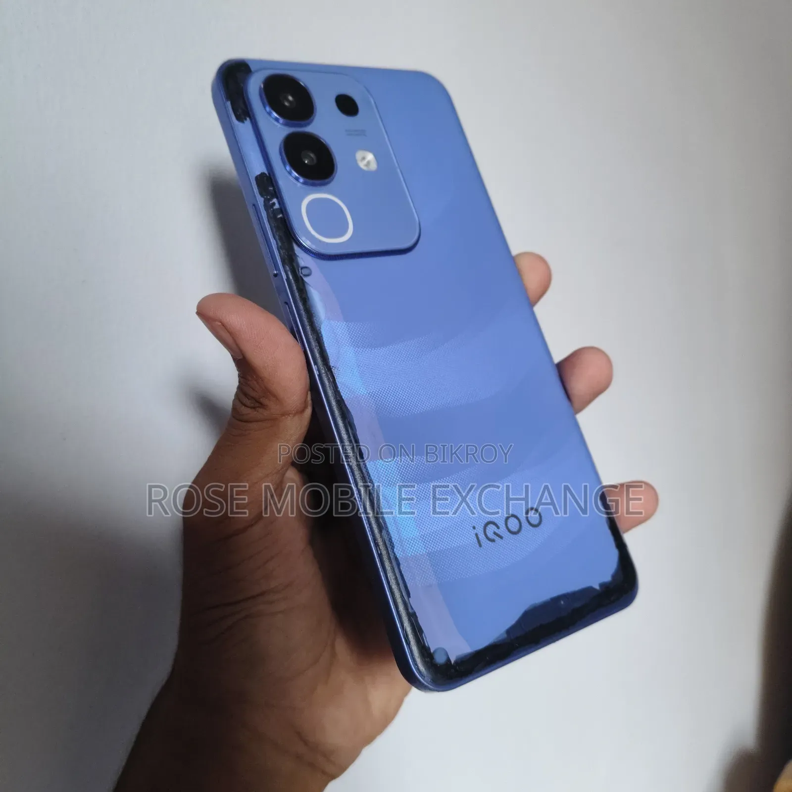 iQOO 128 GB Blue