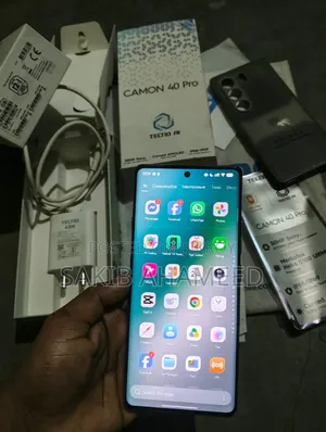 Tecno Camon 40 Pro 4G 256 GB