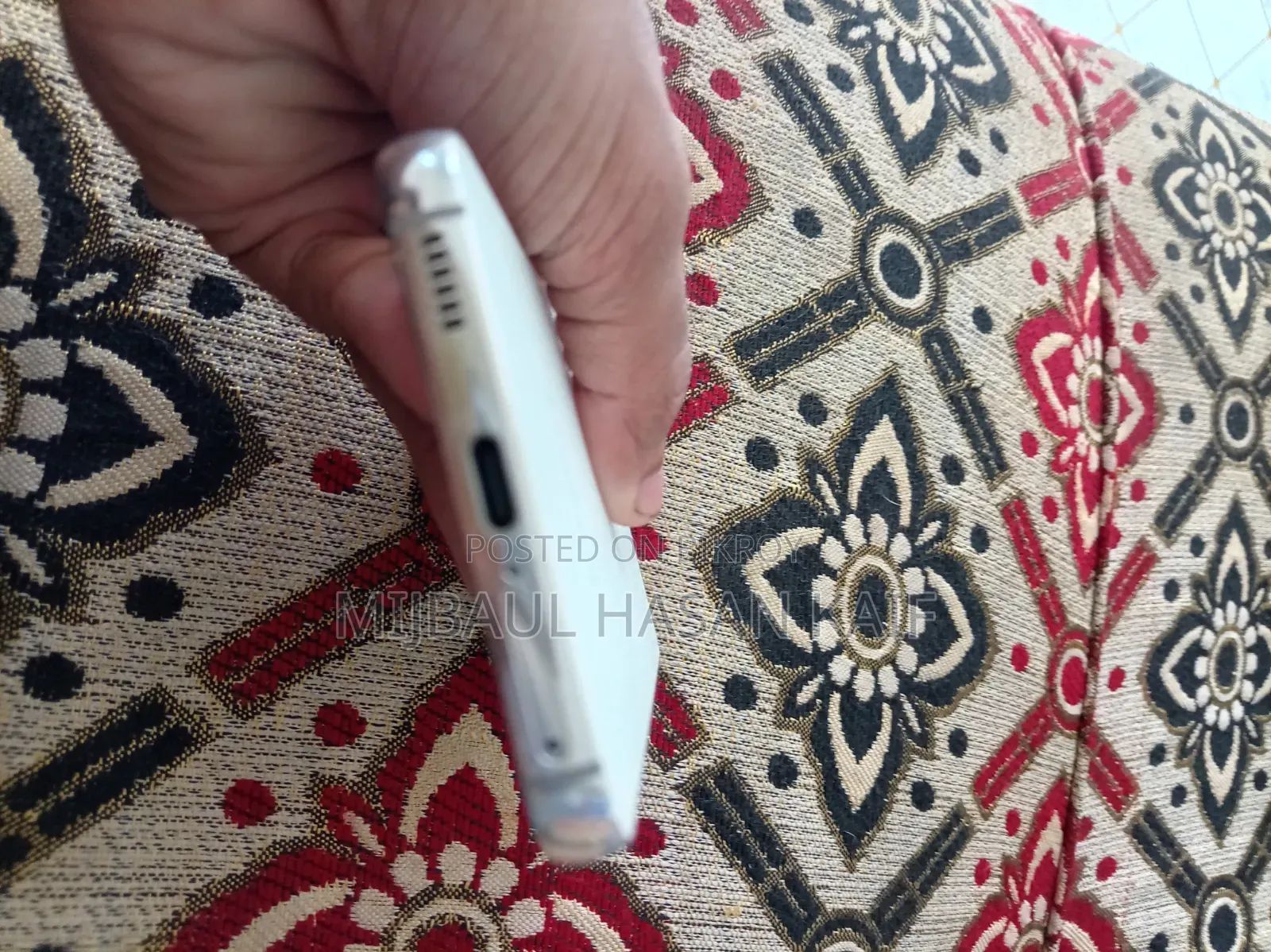 স্যামসাং গ্যালাক্সি এস২২ ৫জি ১২৮ জিবি সাদা