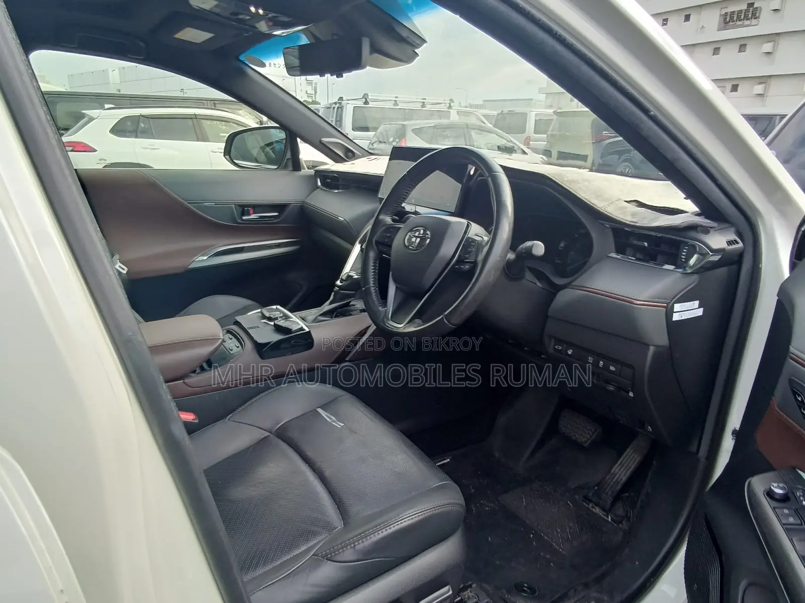 Toyota Harrier 2.5 Hybrid 2021 Pearl
