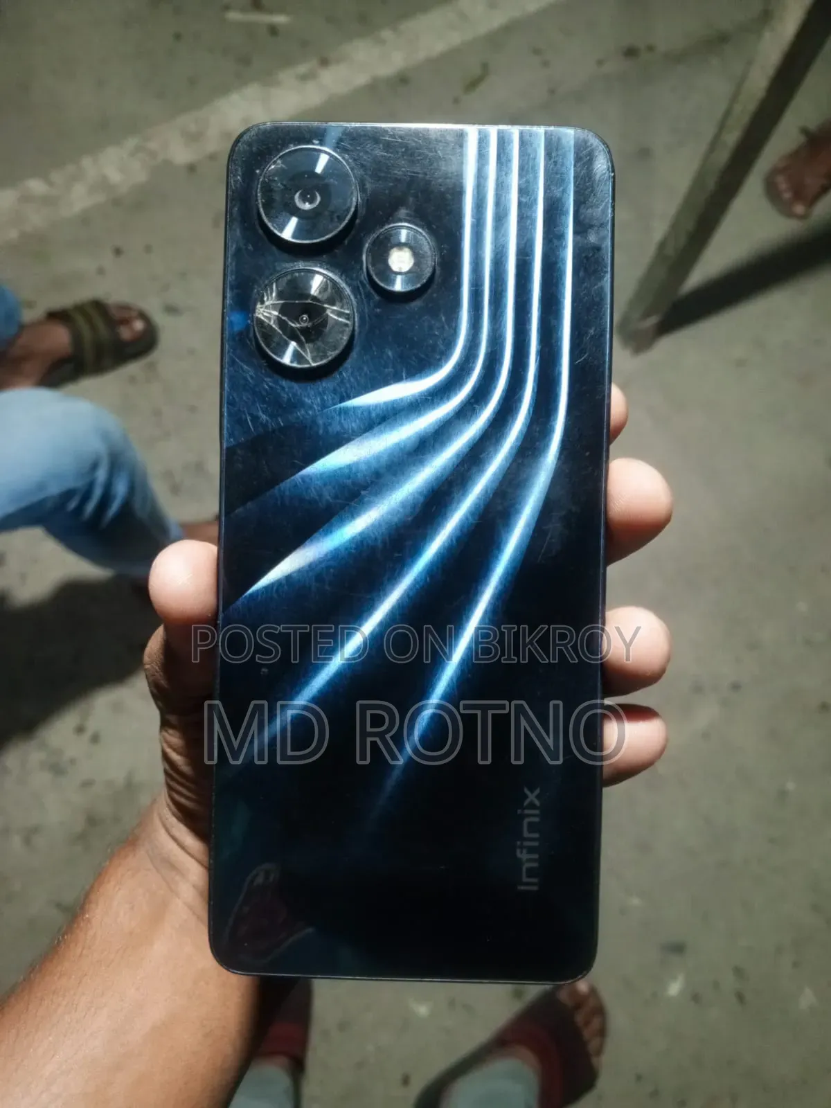 ইনফিনিক্স হট ৩০ ১২৮ জিবি ব্ল্যাক