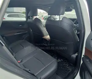 Toyota Harrier 2.5 Hybrid 2021 Pearl