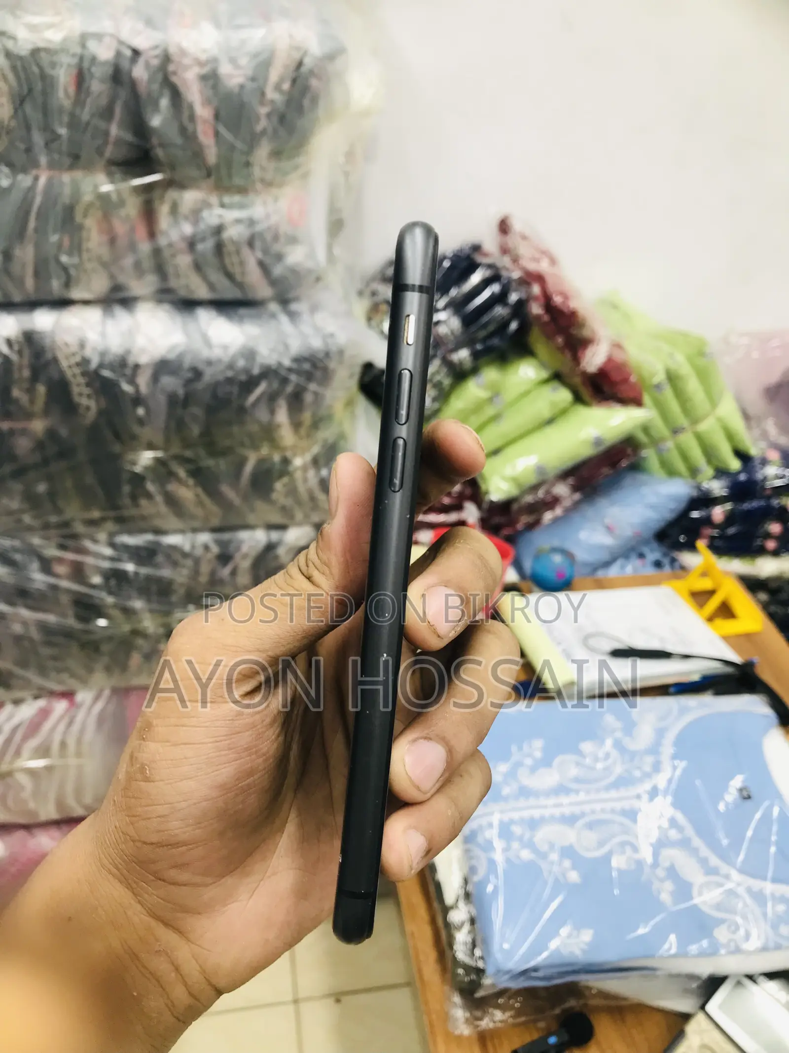 অ্যাপল আইফোন ১১ ১২৮ জিবি কালো