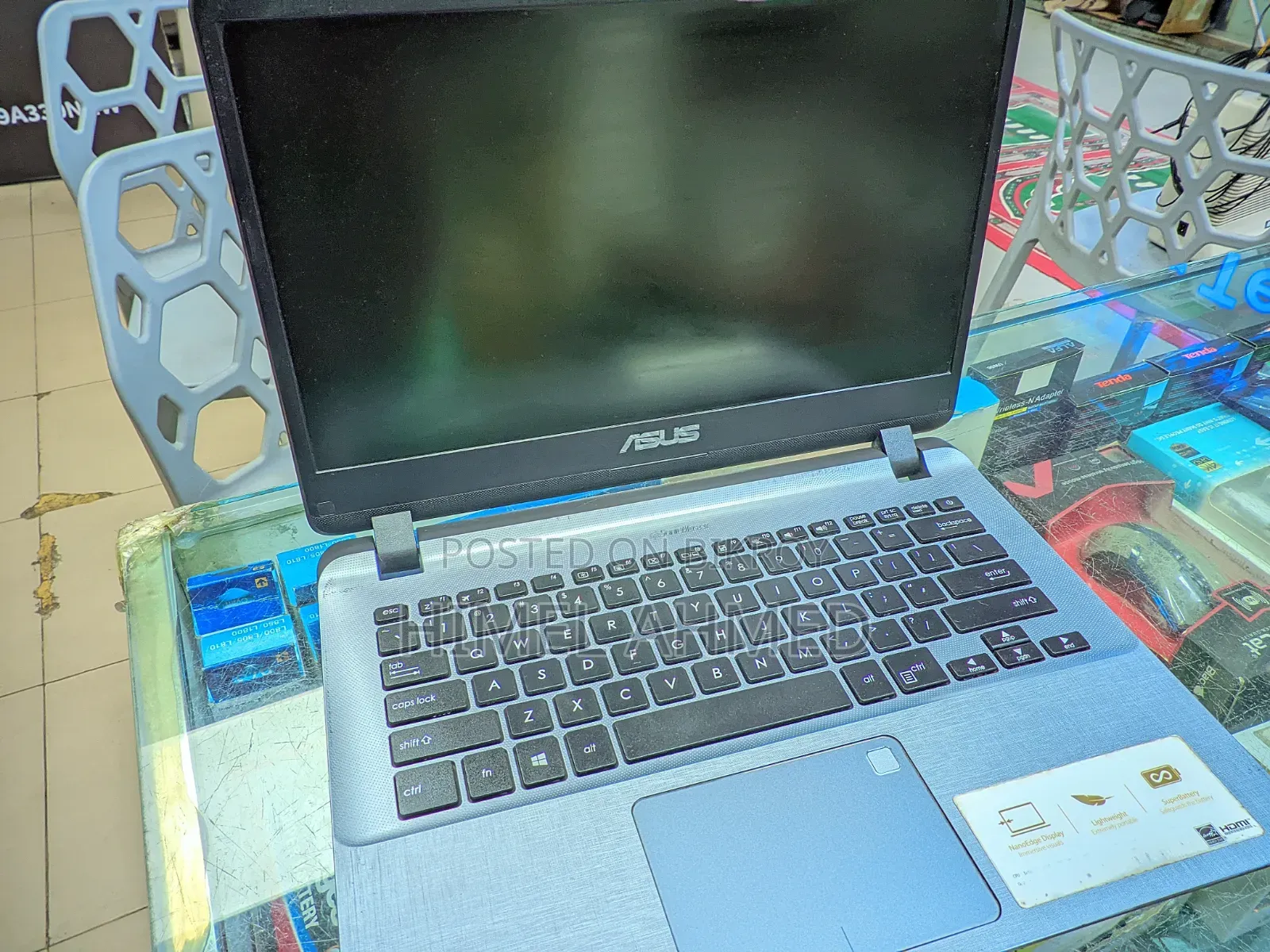 Laptop ASUS X401U 4GB Intel Pentium SSD 256GB