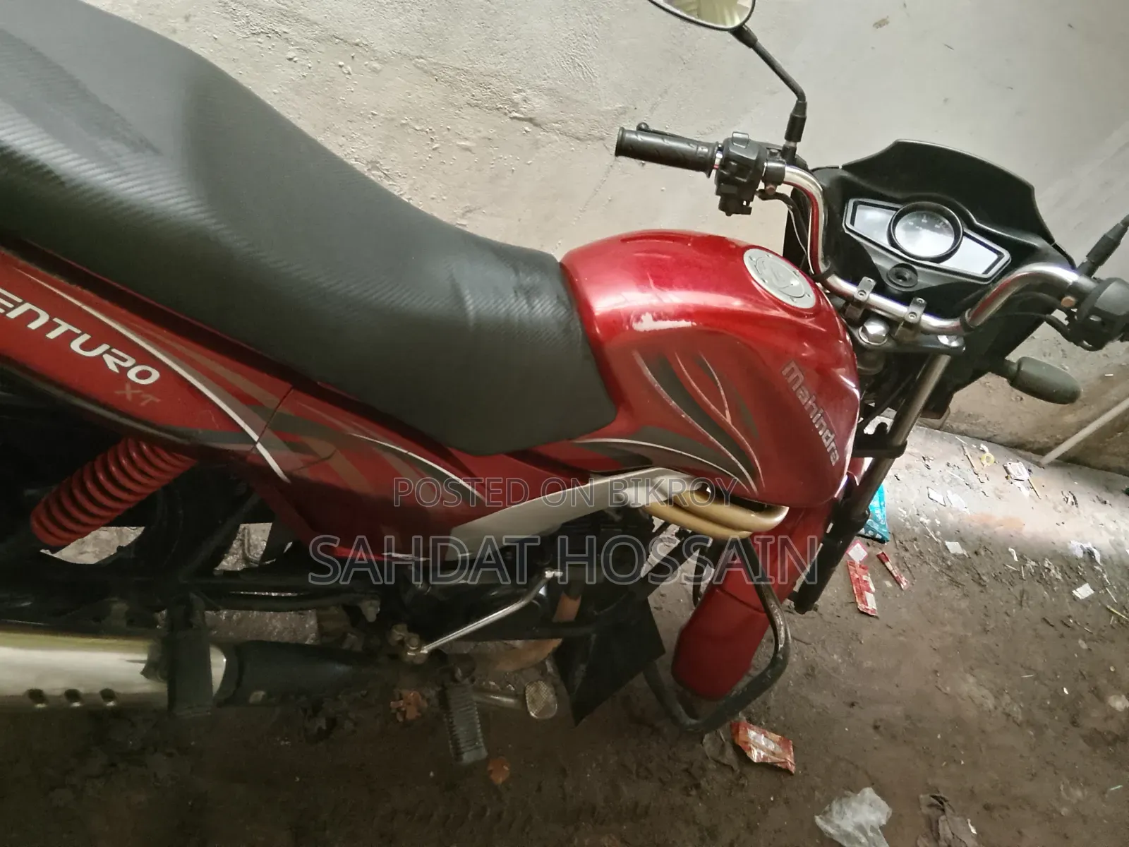 Mahindra Centuro 2016 Red