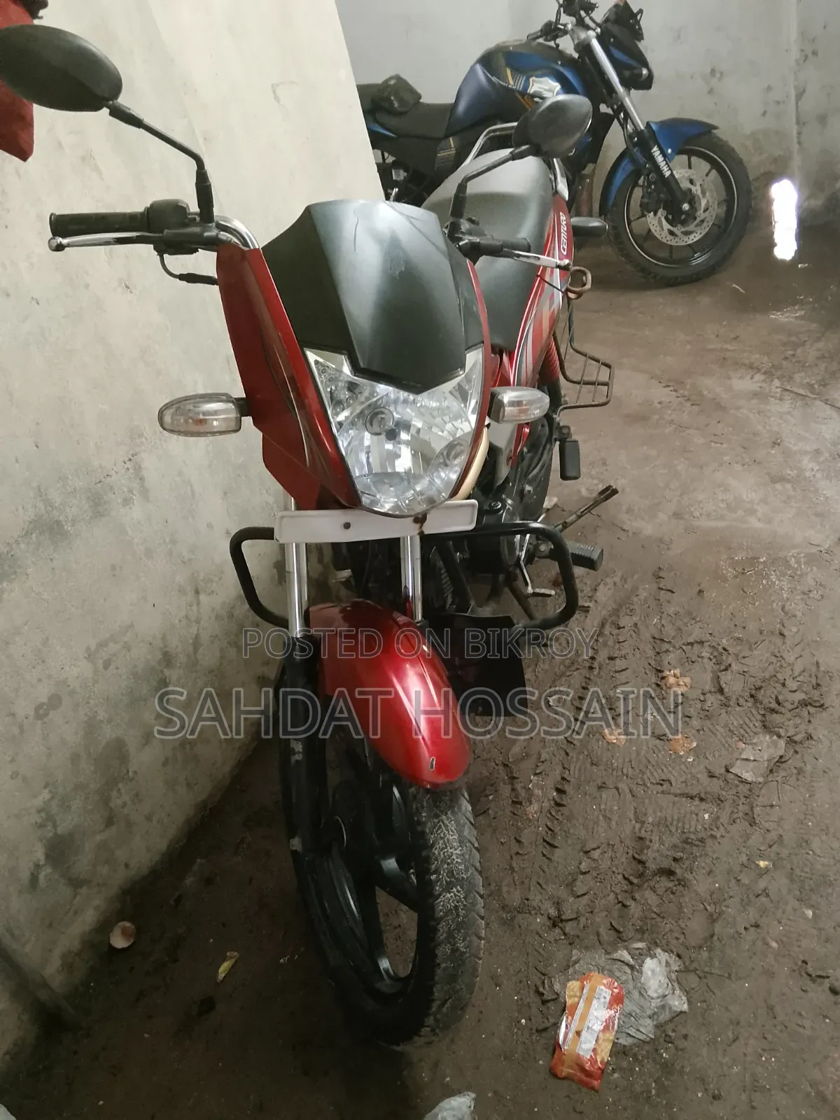 Mahindra Centuro 2016 Red