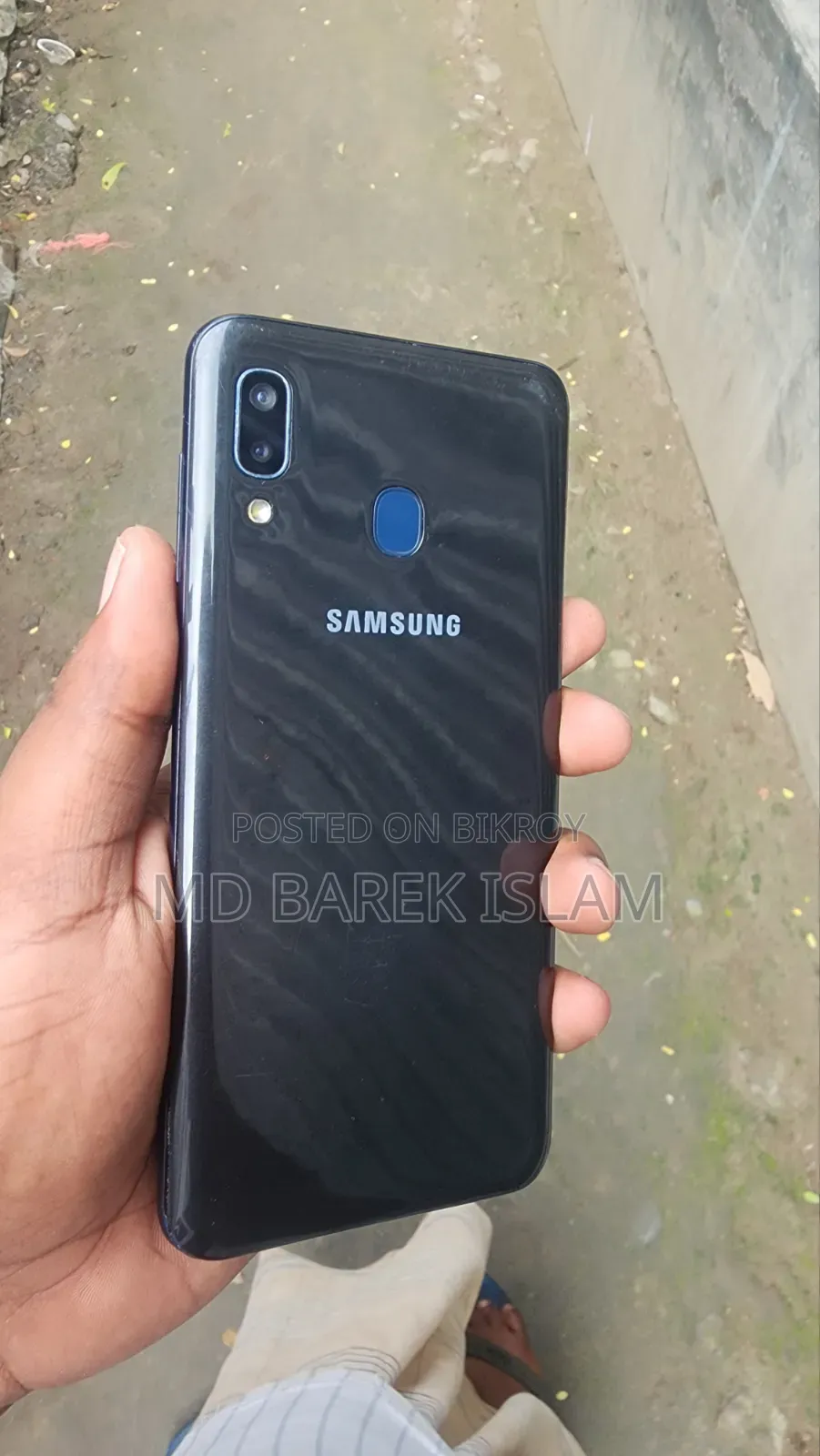 Samsung Galaxy A20 32 GB Black
