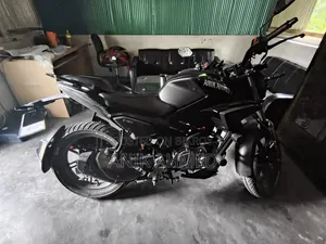 Hero Xtreme 125R 2025 Black