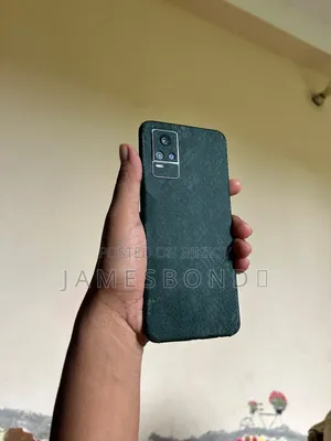 Vivo V21e 128 GB Black