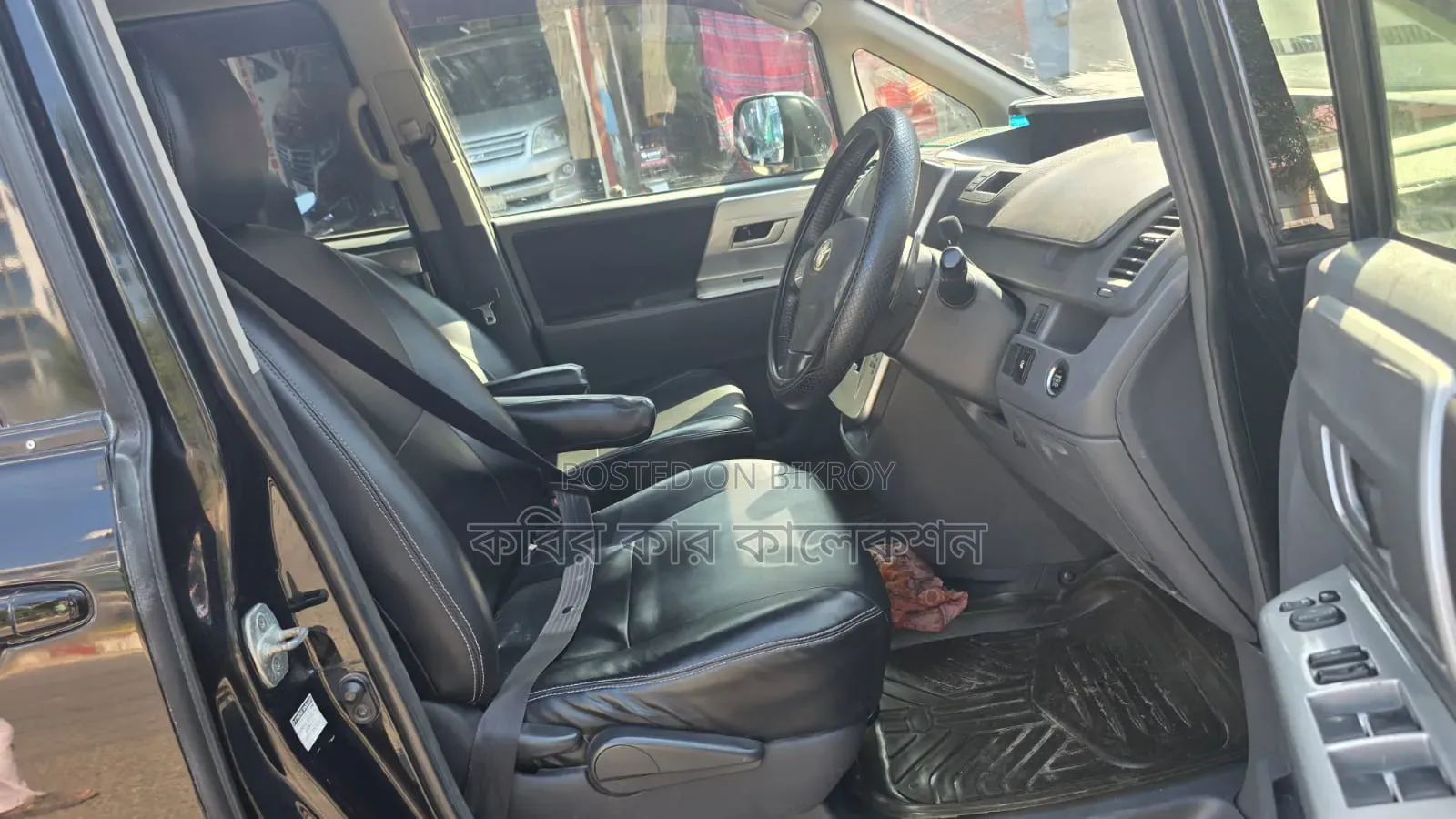 Toyota Noah 2009 Black