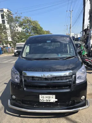 Toyota Noah 2009 Black