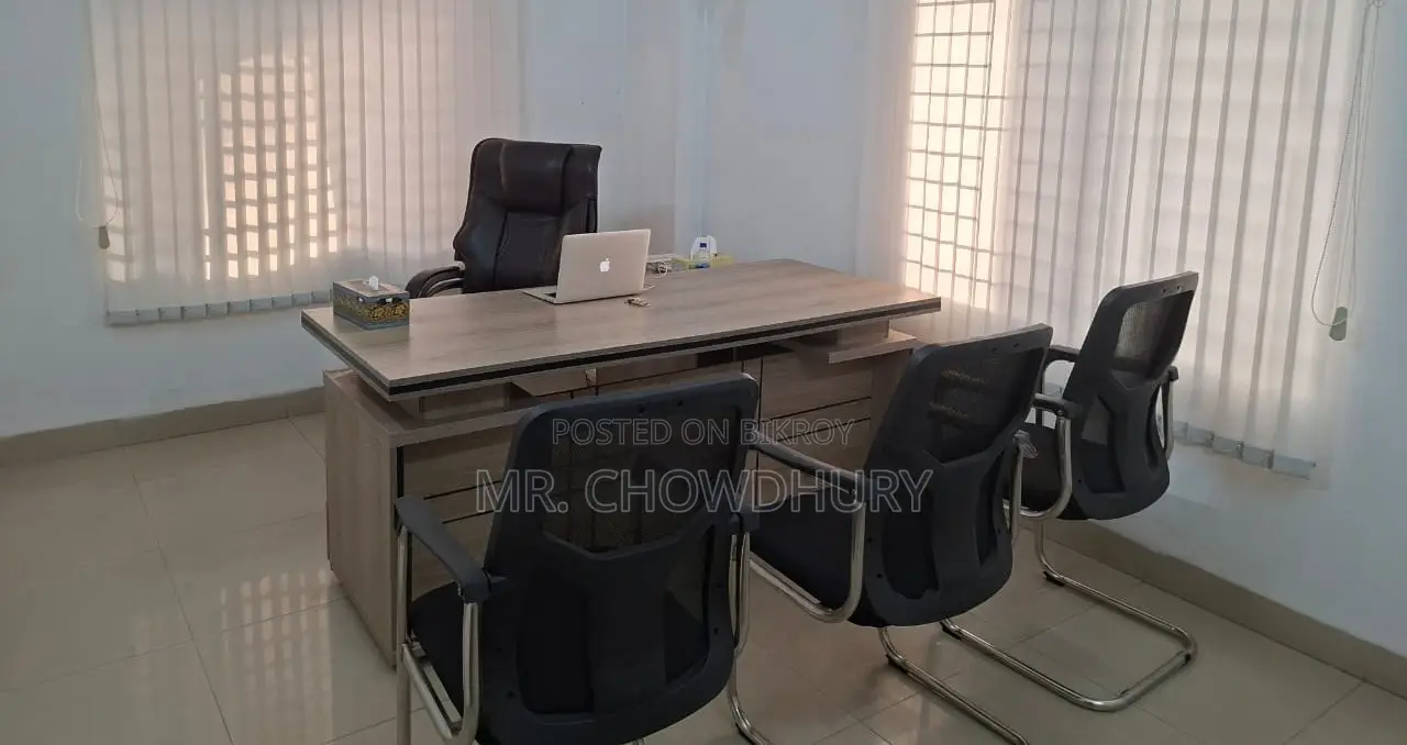 Full Furnised Office (Sub-Let)