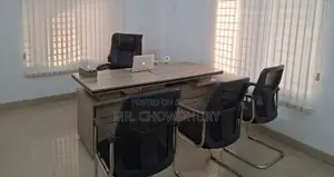 Full Furnised Office (Sub-Let)