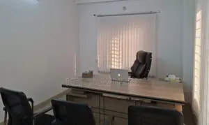 Full Furnised Office (Sub-Let)