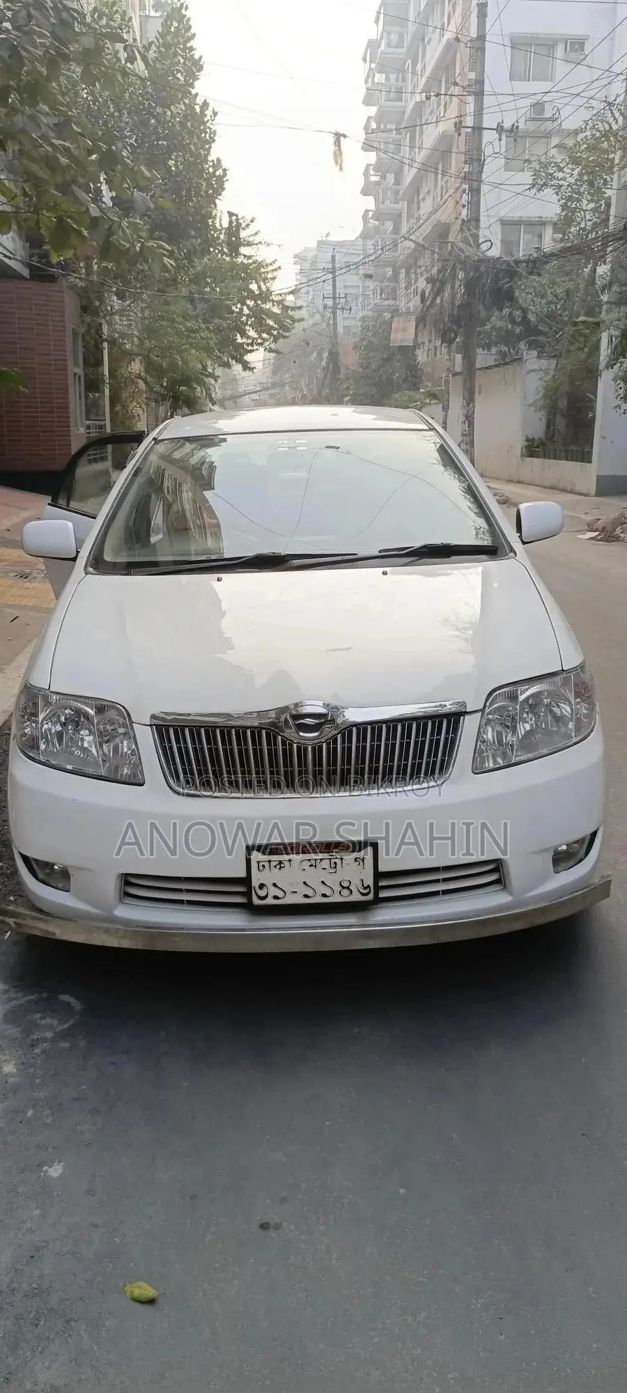 Toyota Corolla Sedan 2005 White