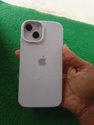 নিউ অ্যাপল আইফোন ১৩ ১২৮ জিবি হোয়াইট