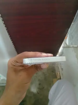নিউ অ্যাপল আইফোন ১৩ ১২৮ জিবি হোয়াইট