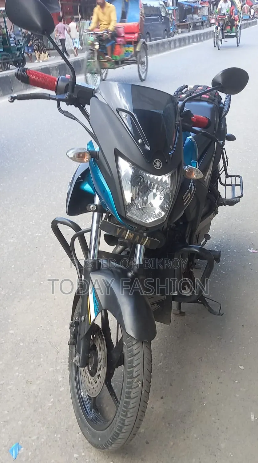 Yamaha 2017 Blue