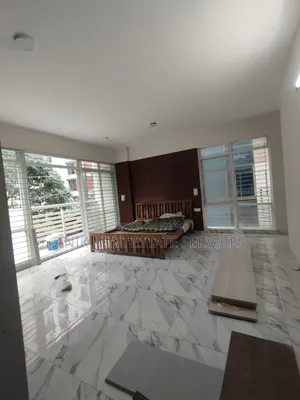 গুলশান ২ এর জন্য ২৭০০ এসএফটি অফিস স্পেস ভাড়া