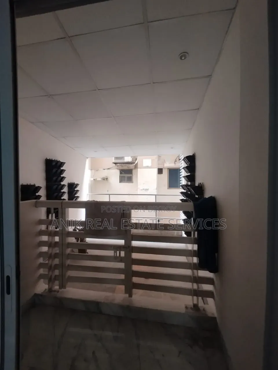 গুলশান ২ এর জন্য ২৭০০ এসএফটি অফিস স্পেস ভাড়া