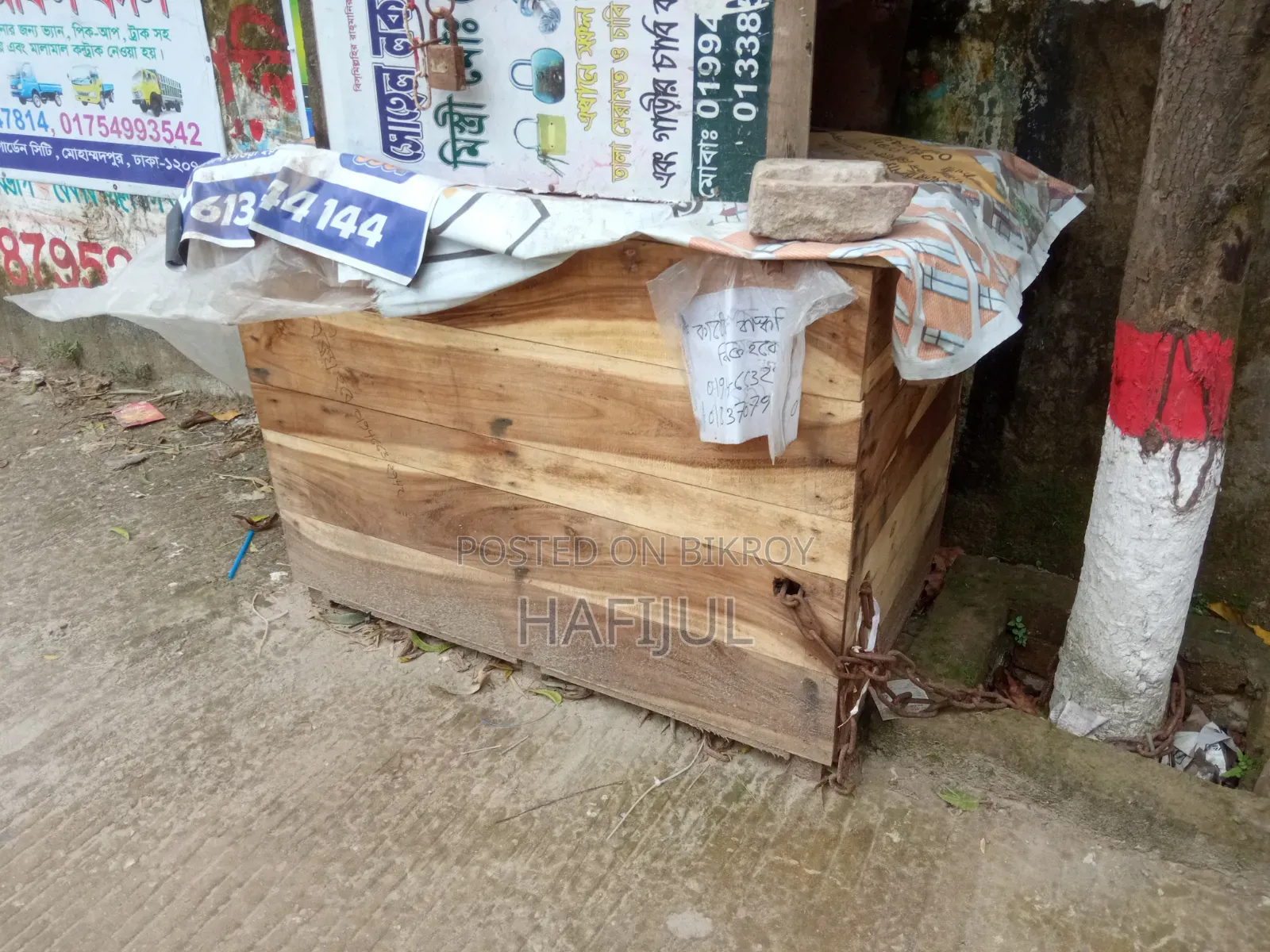 Wooden Box Van Vehicle and Umbrella for Sale