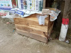 Wooden Box Van Vehicle and Umbrella for Sale