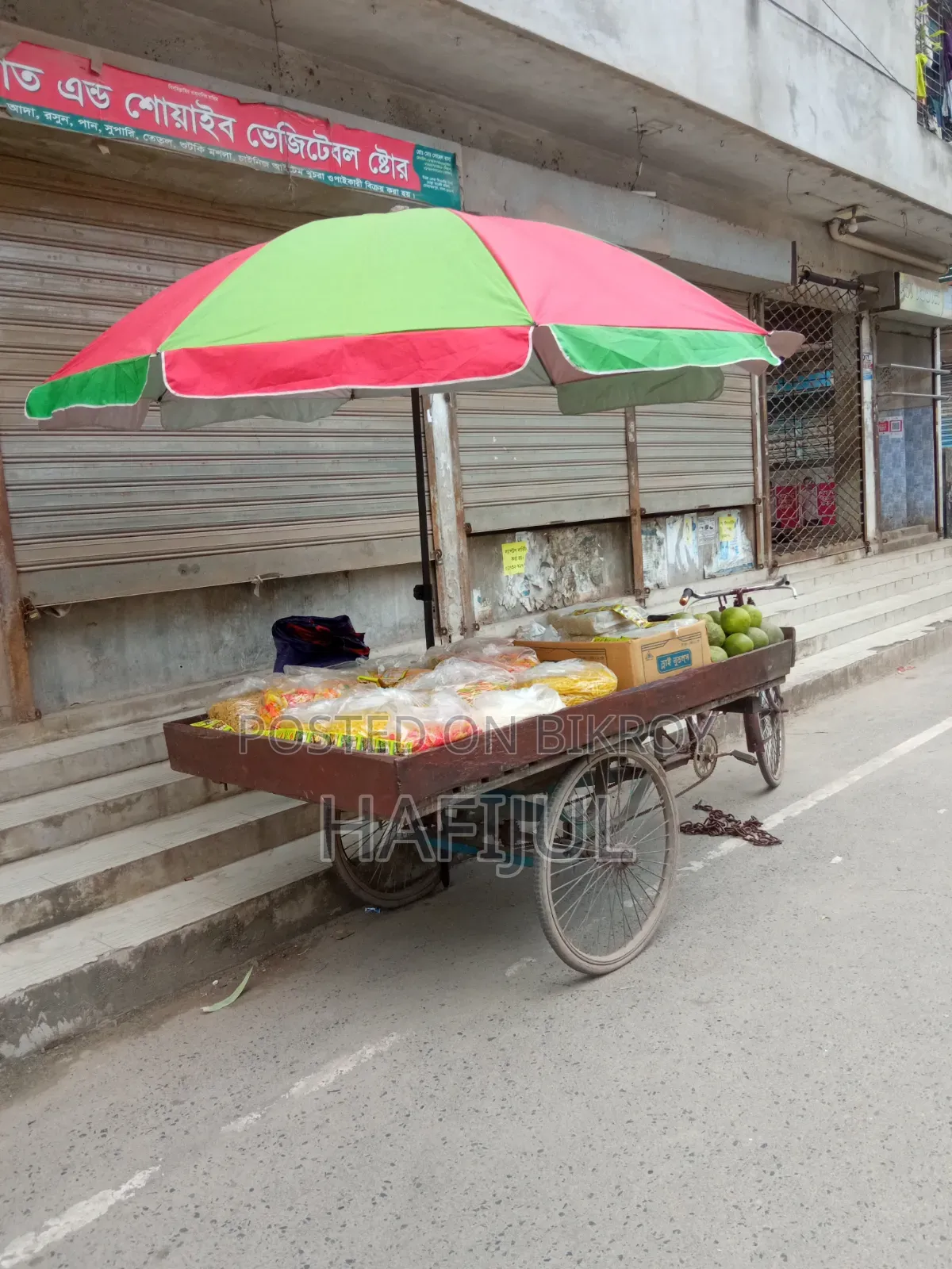 Wooden Box Van Vehicle and Umbrella for Sale
