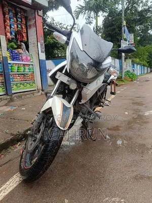 TVS Apache RTR 160 2V 2021 White