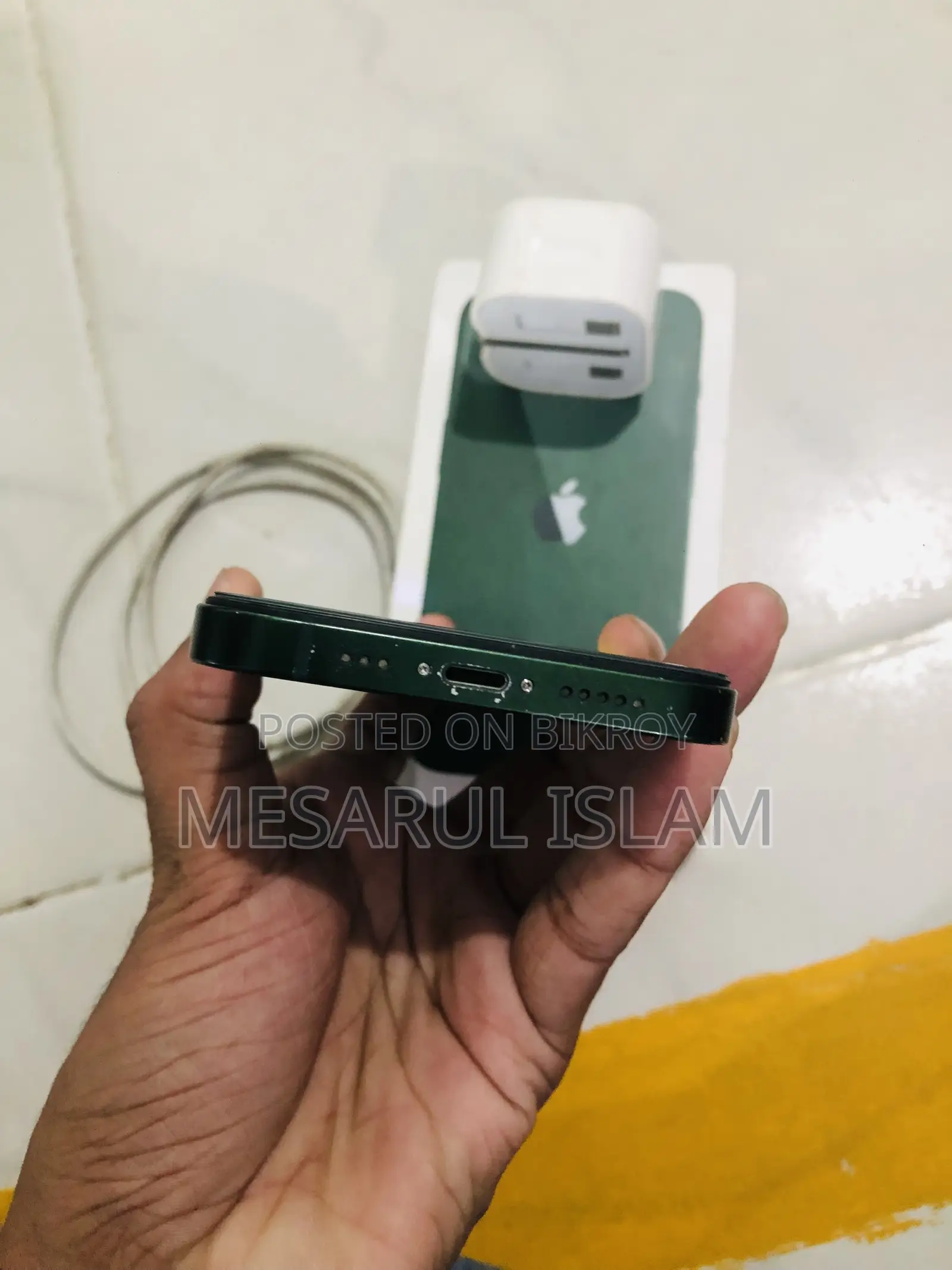 Apple iPhone 13 256 GB Green