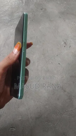 Vivo Y03t 64 GB Bronze