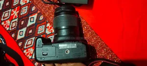 Canon 1300D