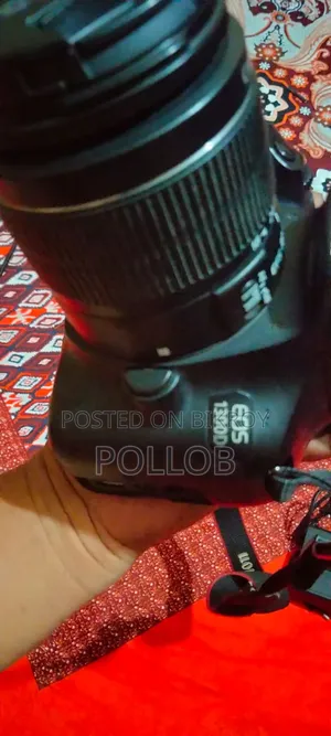 Canon 1300D