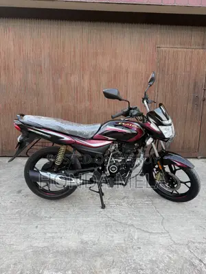 বাজাজ প্লাটিনা ১১০ ২০২৩ কালো