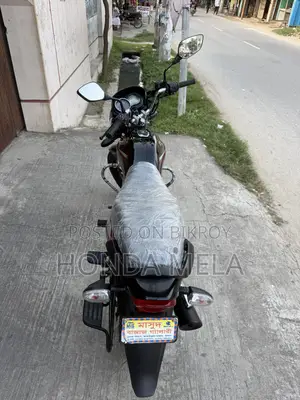 বাজাজ প্লাটিনা ১১০ ২০২৩ কালো