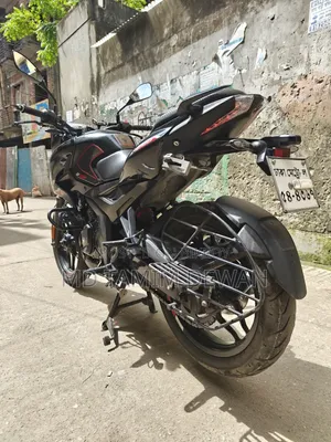 Bajaj Pulsar N250 ২০২৪ কালো