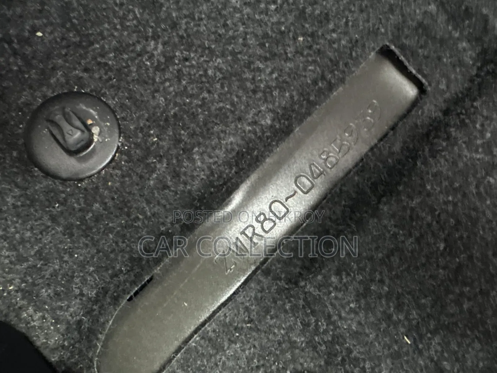 টয়োটা নোয়া ২০২১ কালো