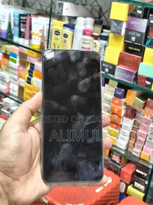 রিয়েলমি ৫ ৩২ জিবি ব্লু