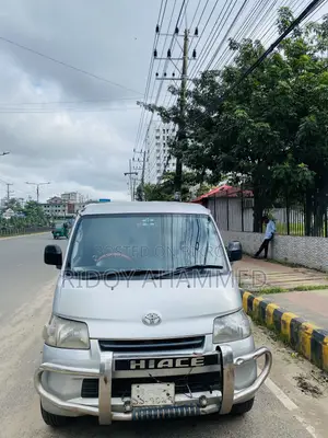 Toyota Noah 2010 Silver
